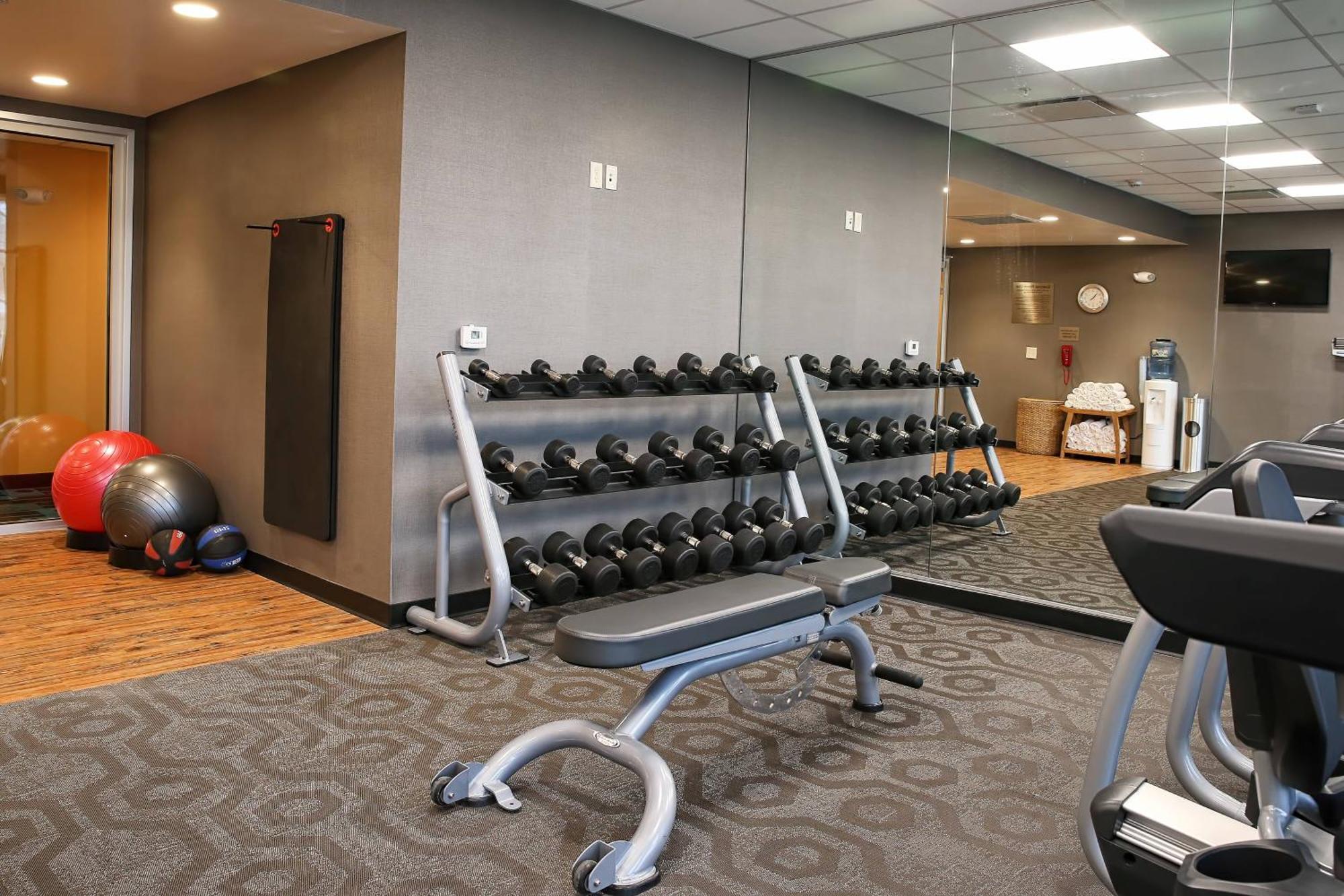 Fairfield Inn & Suites By Marriott Madison Verona Ngoại thất bức ảnh