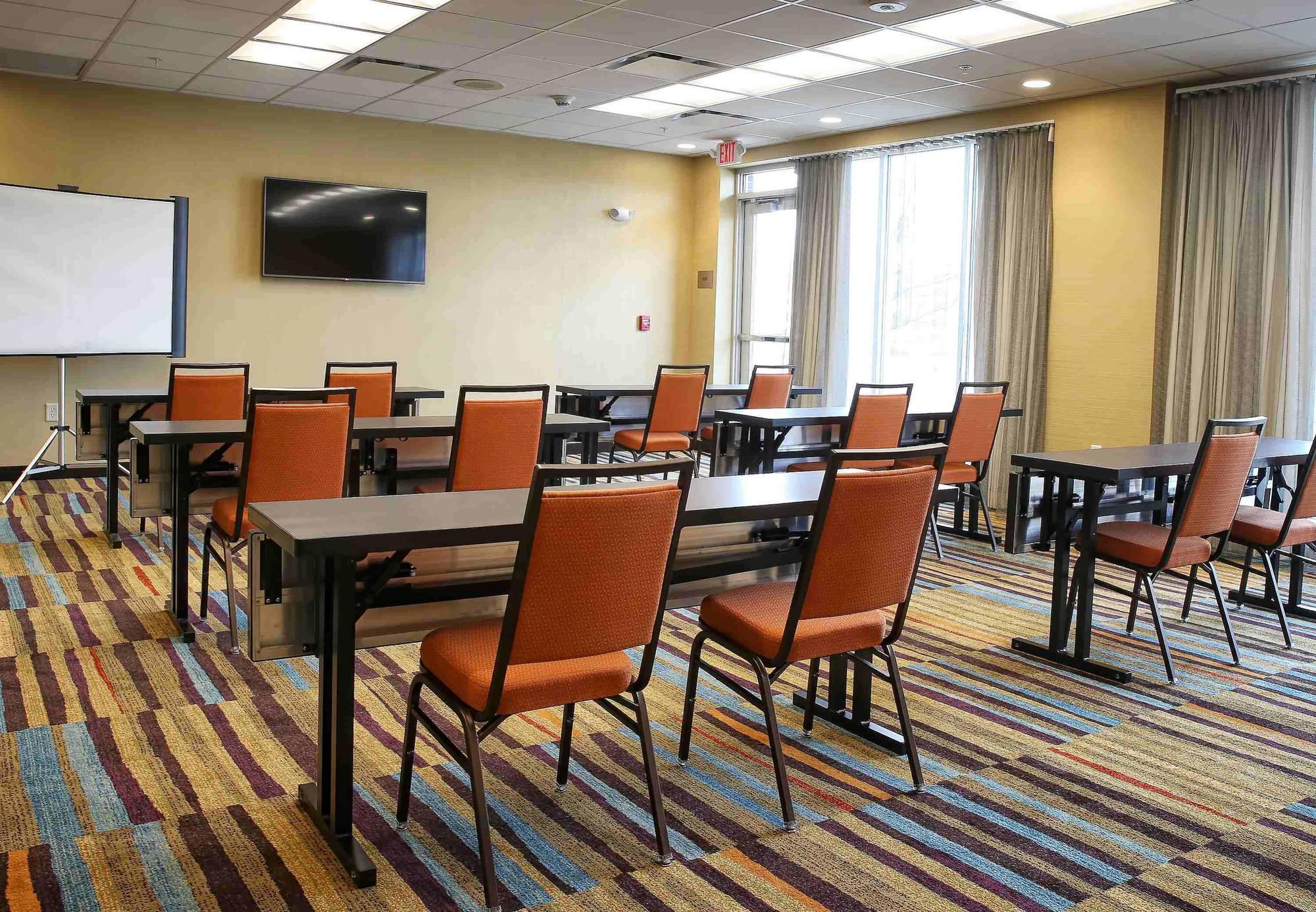 Fairfield Inn & Suites By Marriott Madison Verona Ngoại thất bức ảnh